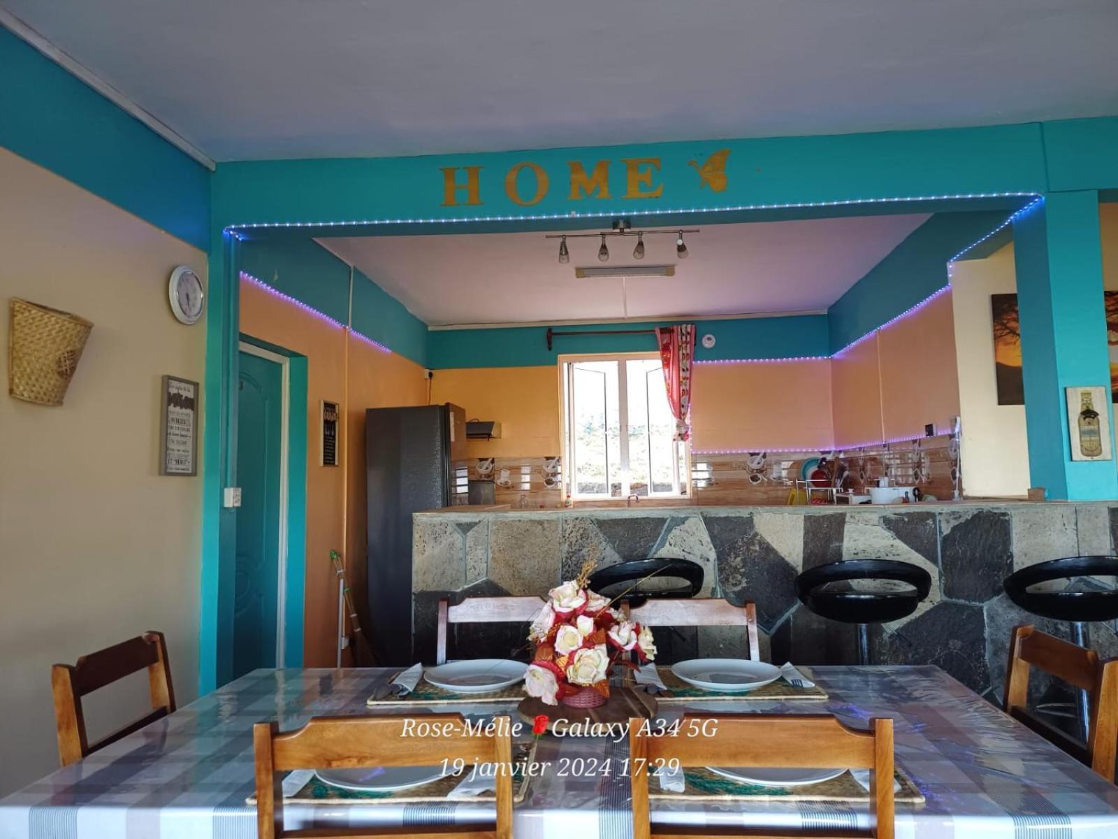 Vila Chez Tonio Magic Ocean View Port South East Exteriér fotografie