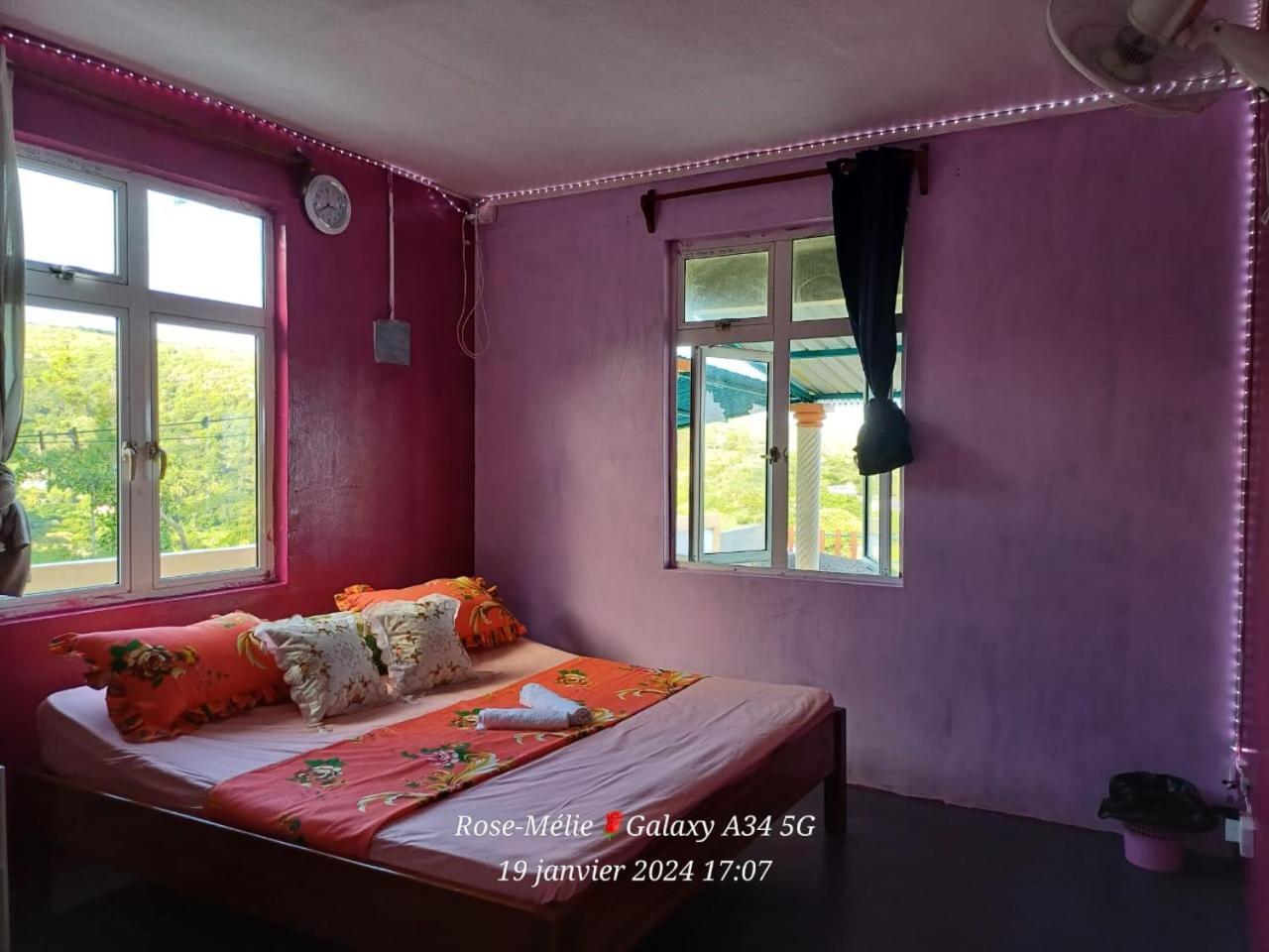 Vila Chez Tonio Magic Ocean View Port South East Exteriér fotografie